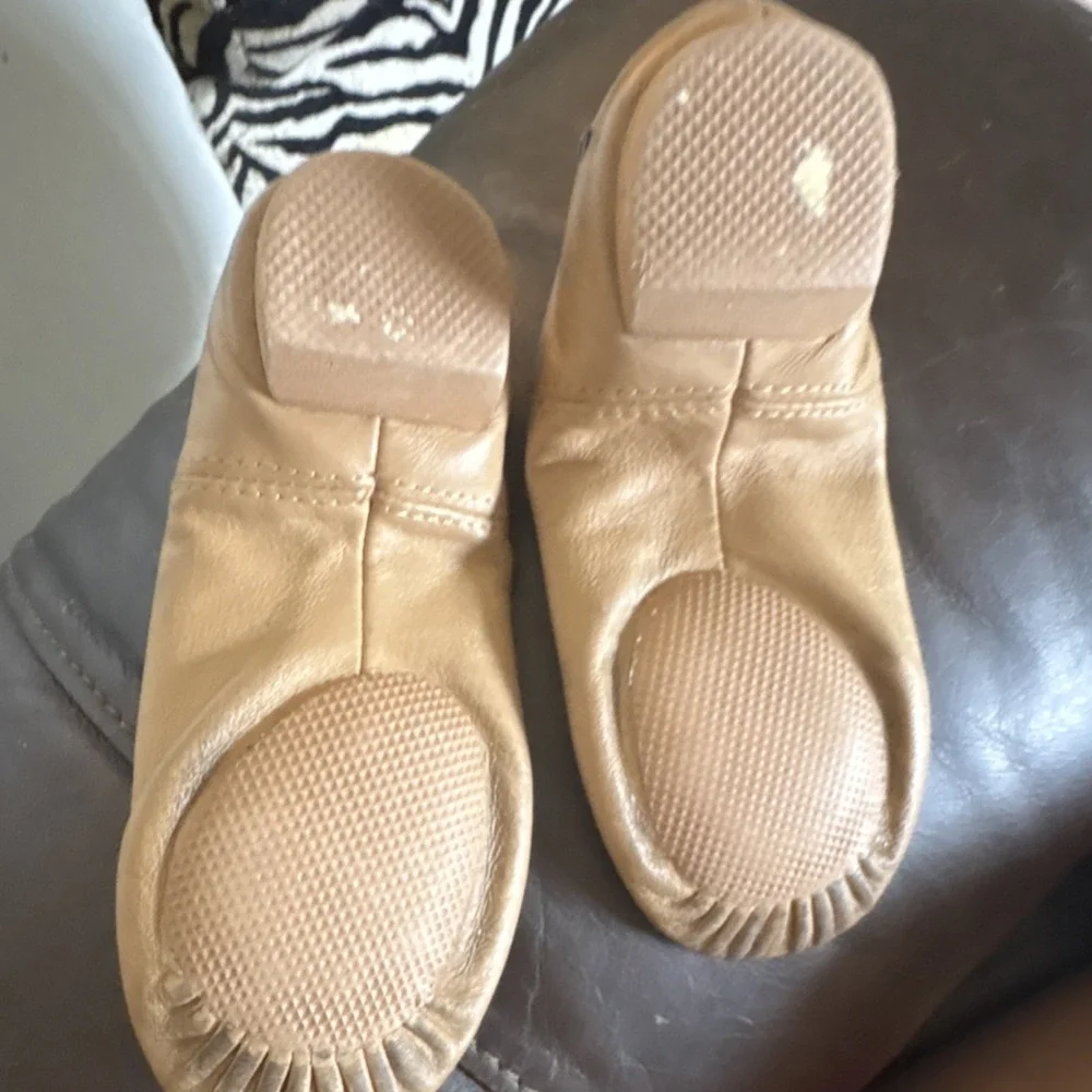 Theatrical Girls Beige Leather Split-Sole Jazz Hip Hop Shoes T7902 Size 11